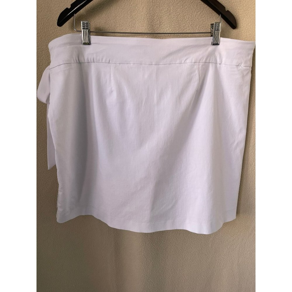 Zac & Rachel White Side Tie Wrap Around Skirt with Undershorts - 22W - Picture 7 of 12